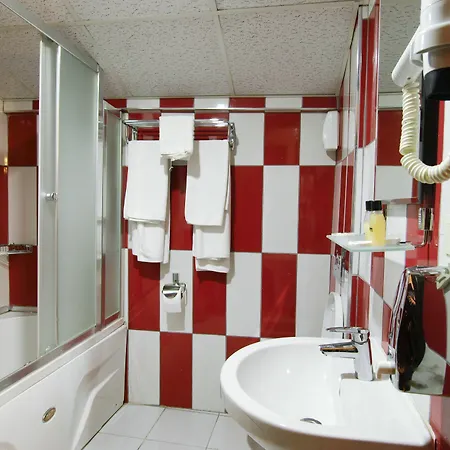 Timya Otel 2*