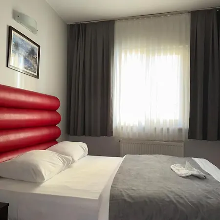 Timya Hotel 2*