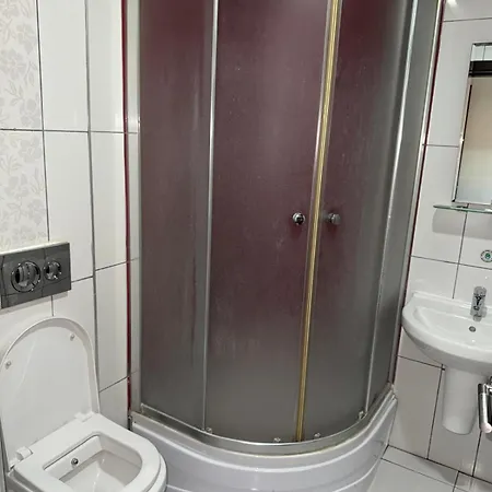 Timya Hotel 2*