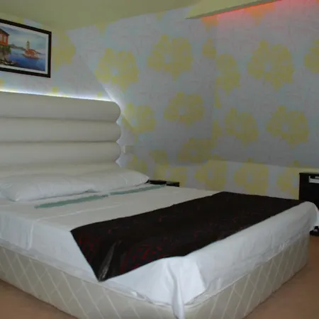 Hotel Timya 2*