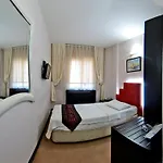 Timya Hotel 2*